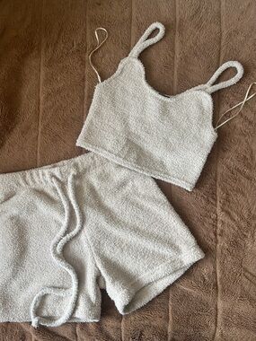 Streetwear Society Cream Terry Crop Top & Shorts Set
